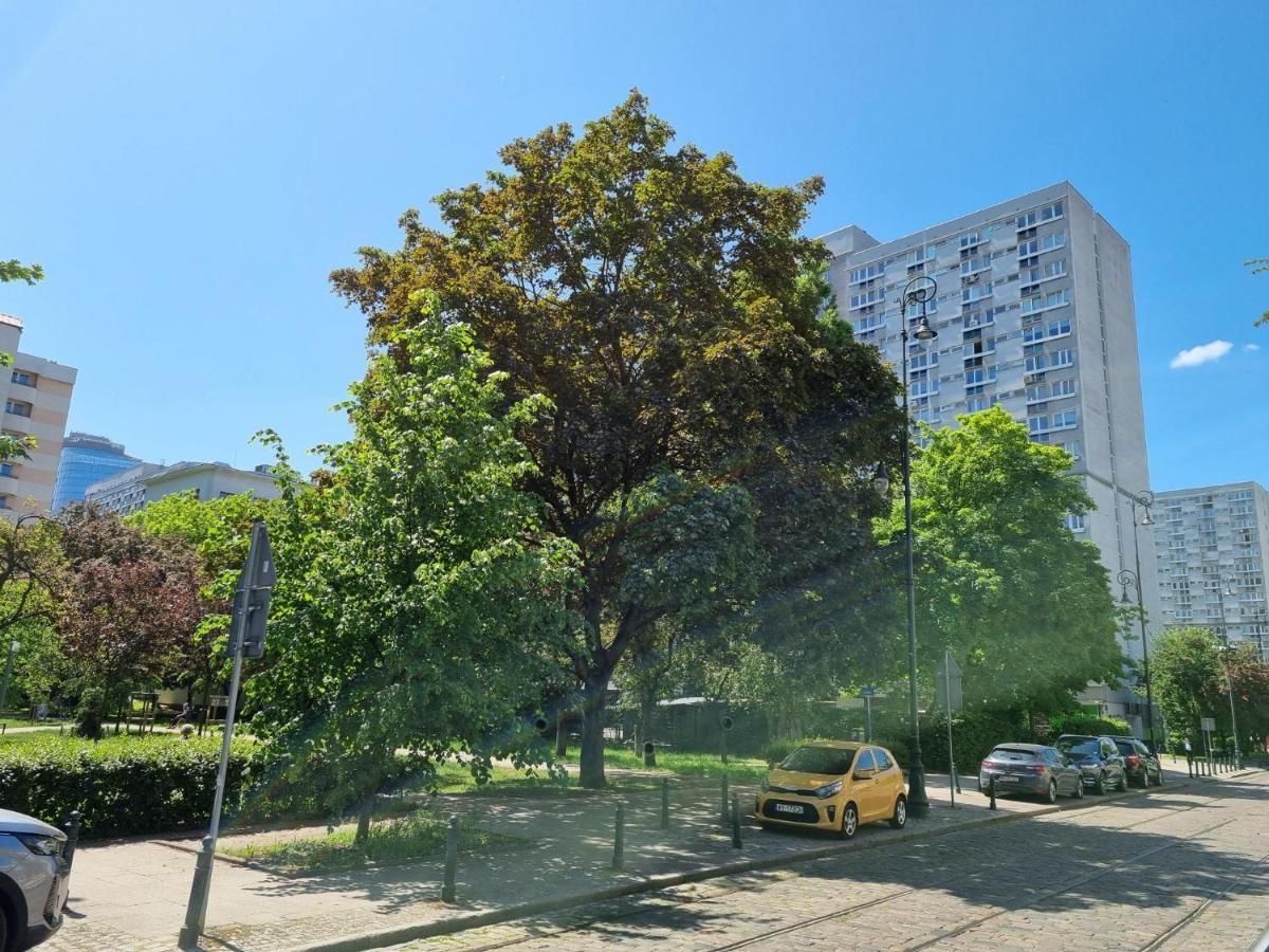 Centrum Warszawa - Center Of วอร์ซอ ภายนอก รูปภาพ