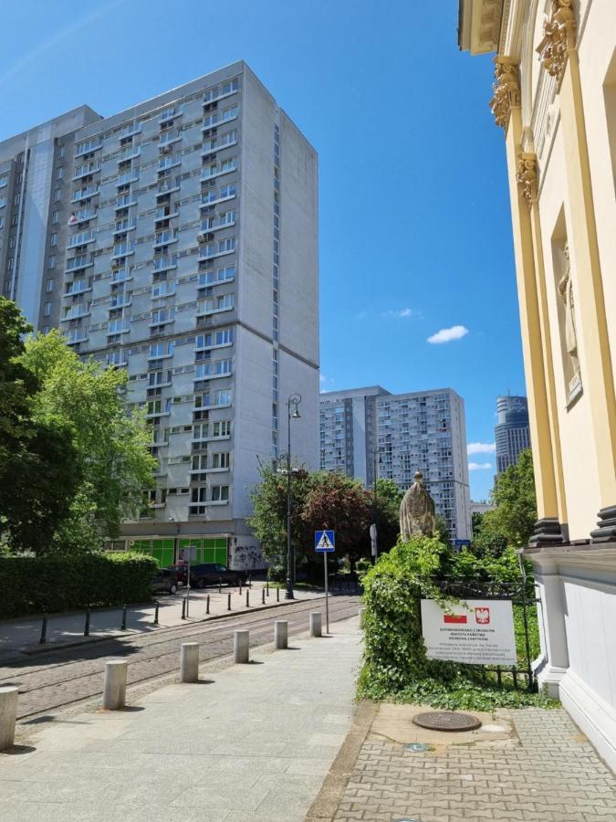Centrum Warszawa - Center Of วอร์ซอ ภายนอก รูปภาพ